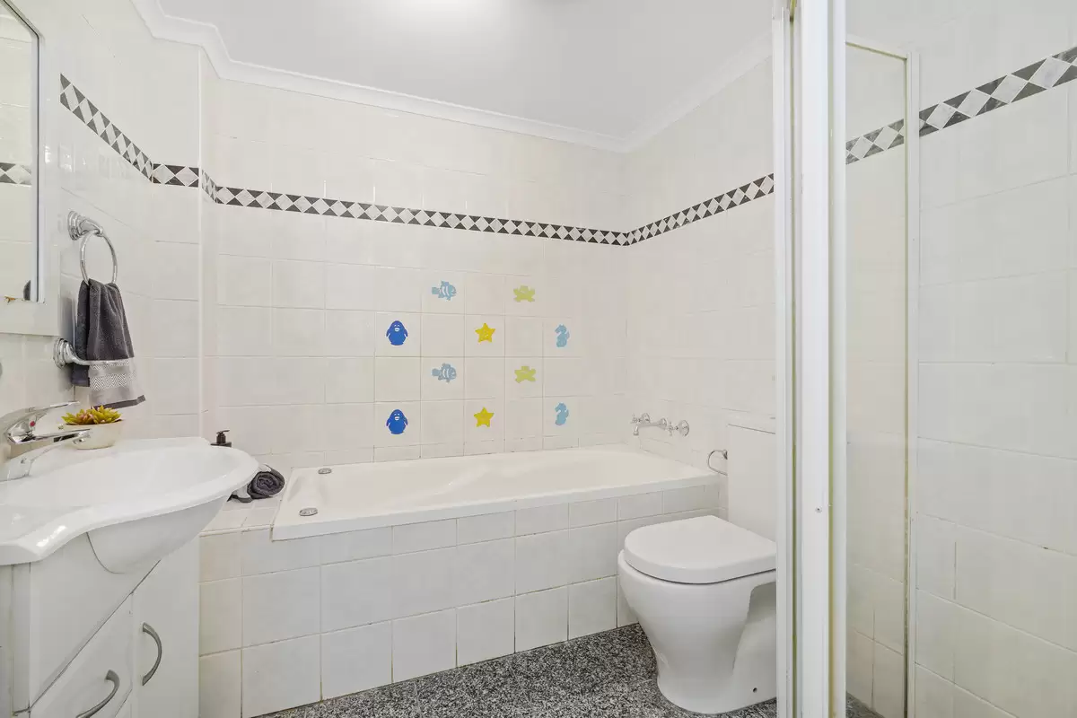 4/139 Georges River Road, Croydon Park Sold by Rich & Oliva - image 8