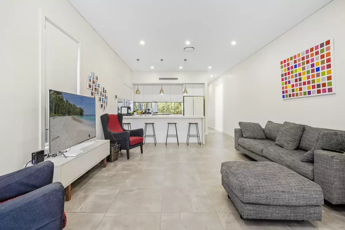 31 Cowper Street, Campsie Sold by Rich & Oliva - image 5