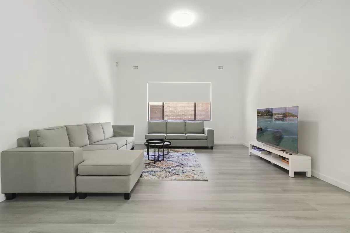 44 Violet Street, Croydon Park Sold by Rich & Oliva - image 6