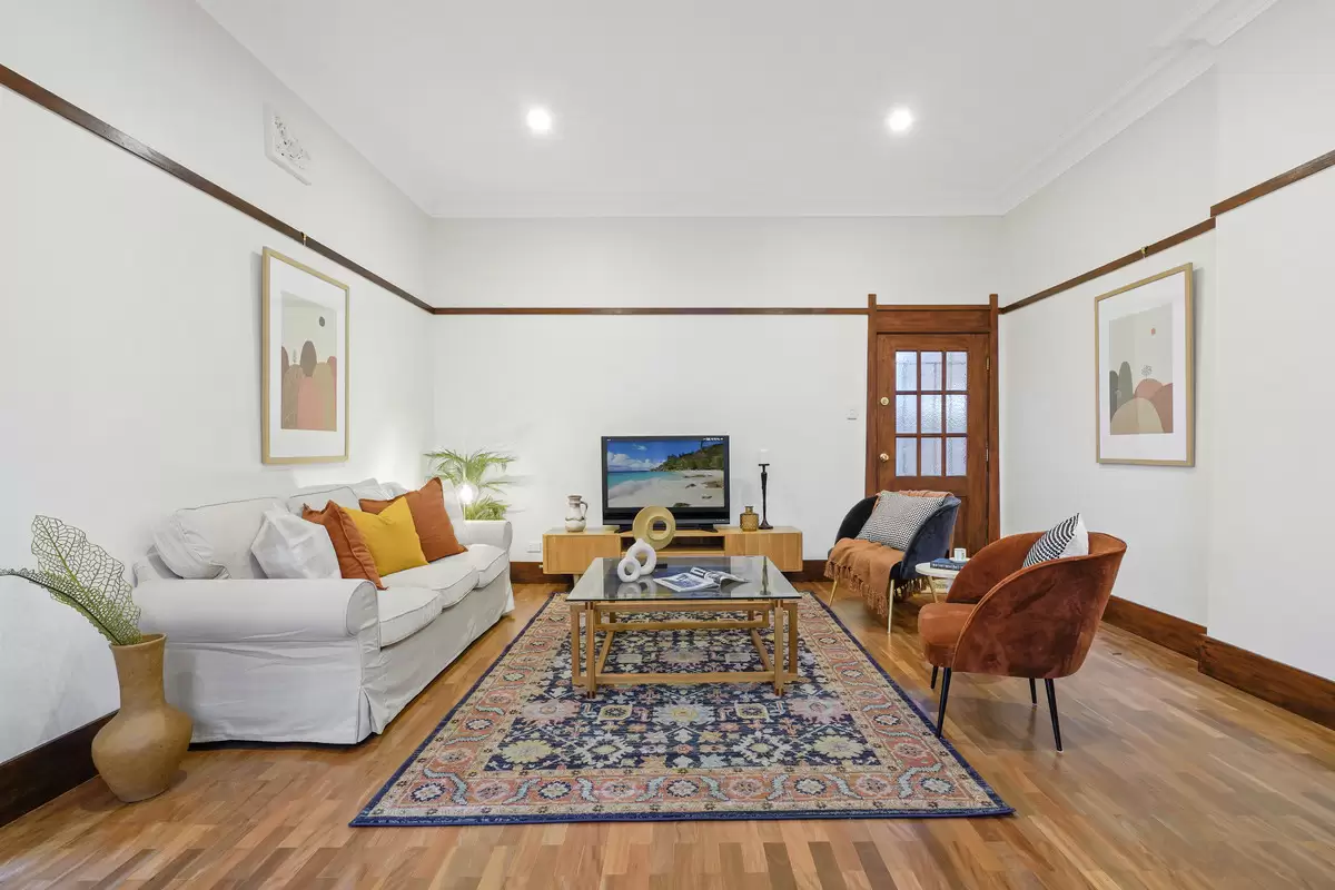 44 Paisley Road, Croydon Sold by Rich & Oliva - image 11