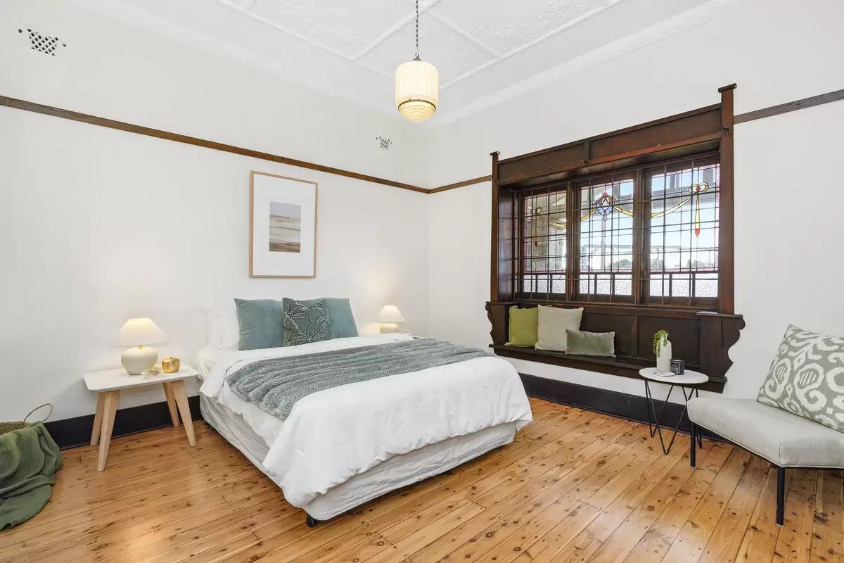 44 Paisley Road, Croydon Sold by Rich & Oliva - image 3