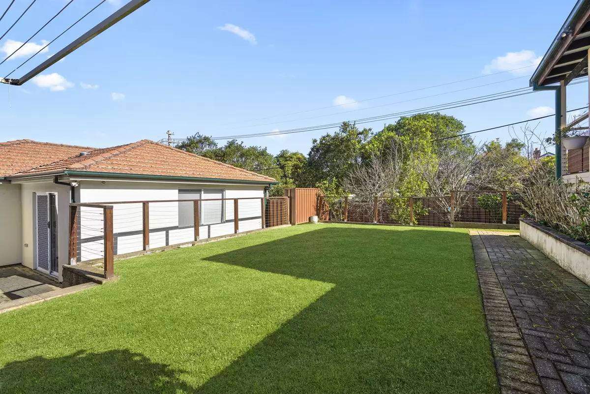 18 Lasswade Street, Ashbury Sold by Rich & Oliva - image 11
