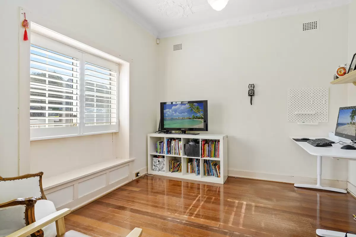 18 Lasswade Street, Ashbury Sold by Rich & Oliva - image 6