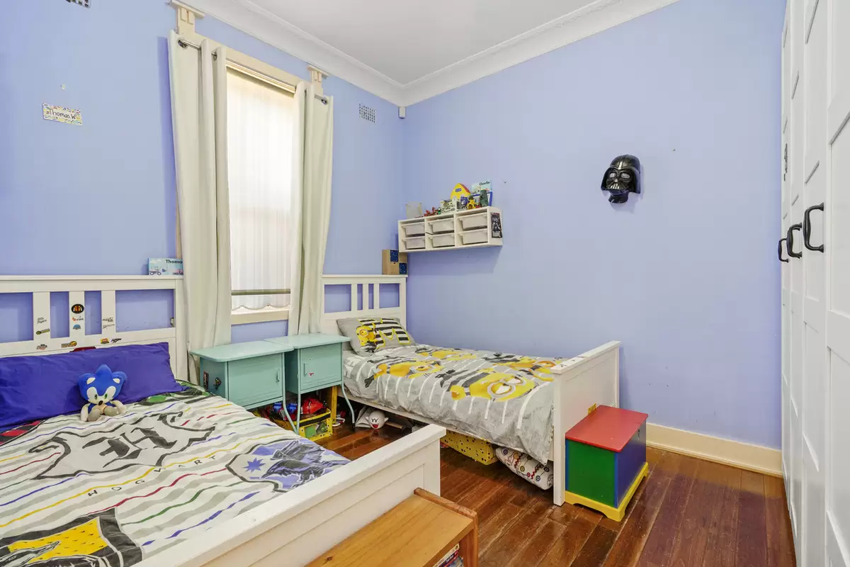 18 Lasswade Street, Ashbury Sold by Rich & Oliva - image 4