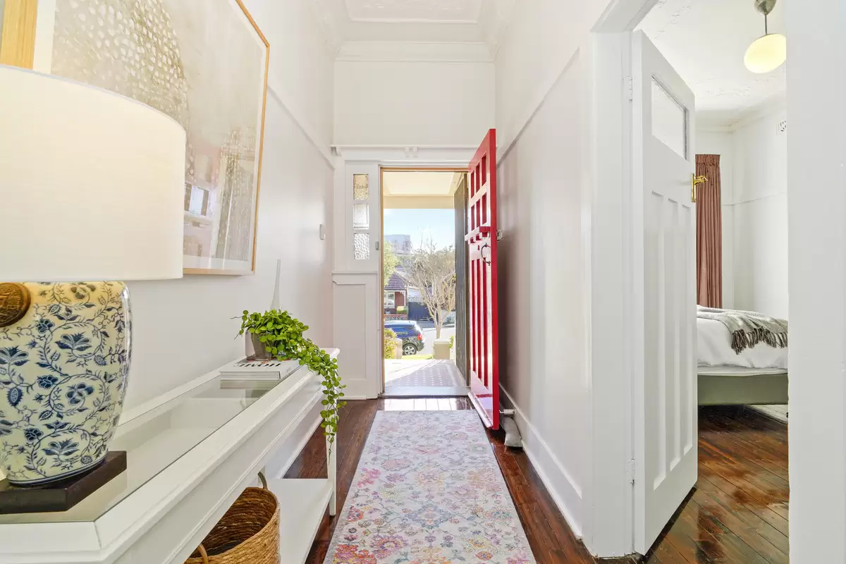 194 Queen Street, Ashfield Sold by Rich & Oliva - image 3