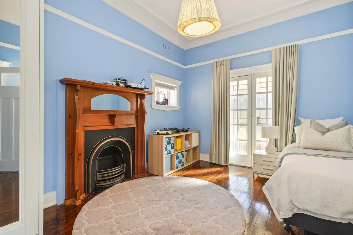 194 Queen Street, Ashfield Sold by Rich & Oliva - image 5