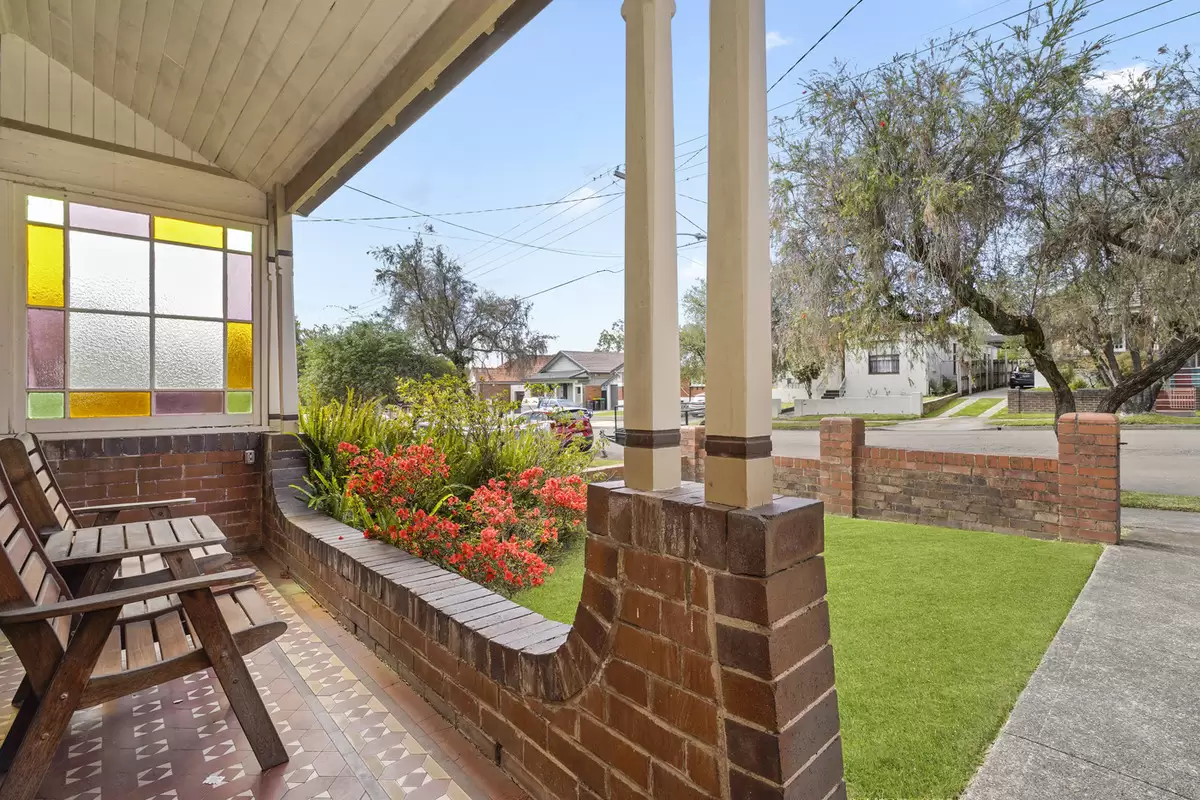 24 Allibone Street, Ashbury Sold by Rich & Oliva - image 4
