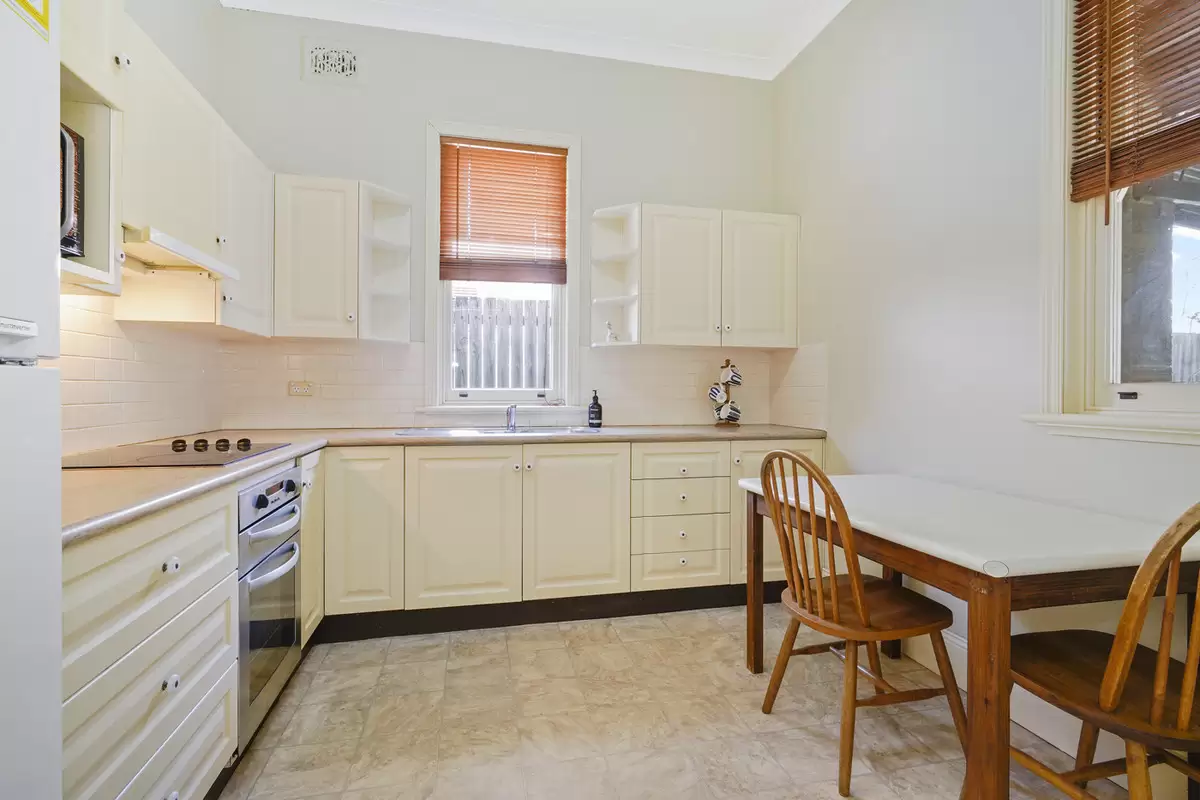 24 Allibone Street, Ashbury Sold by Rich & Oliva - image 11
