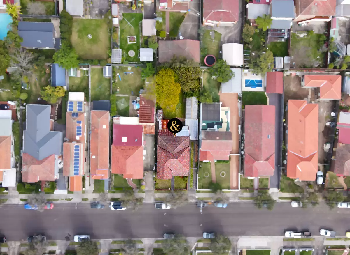 24 Allibone Street, Ashbury Sold by Rich & Oliva - image 3