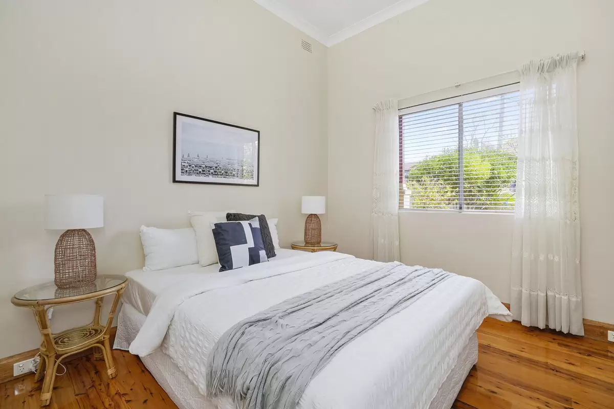26 Leopold Street, Croydon Park Sold by Rich & Oliva - image 4
