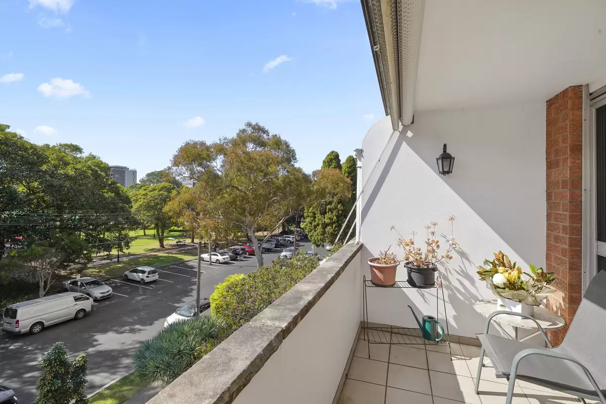 16/18-20 Park Avenue, Burwood Sold by Rich & Oliva - image 9