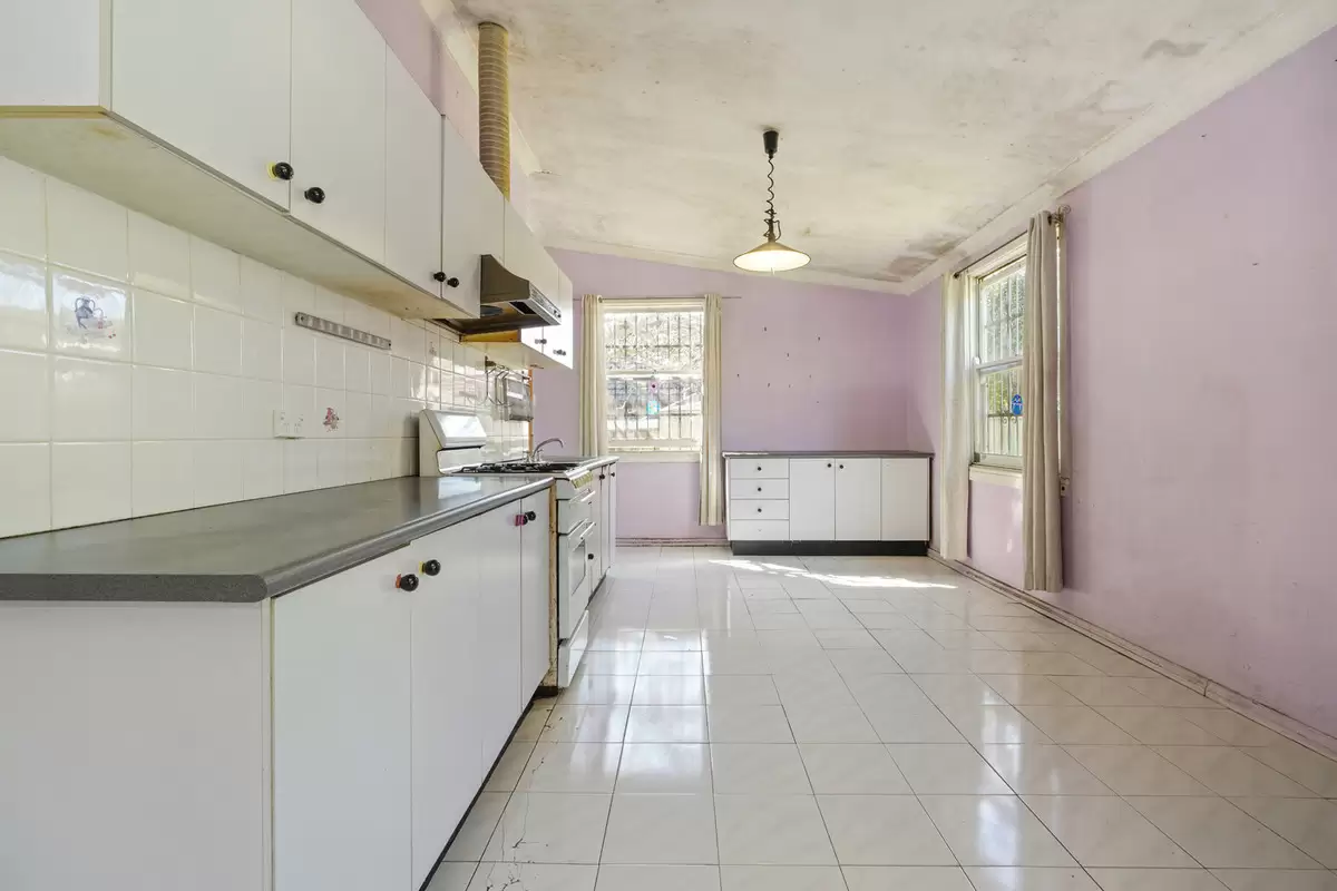 3 Mills Street, Croydon Sold by Rich & Oliva - image 7