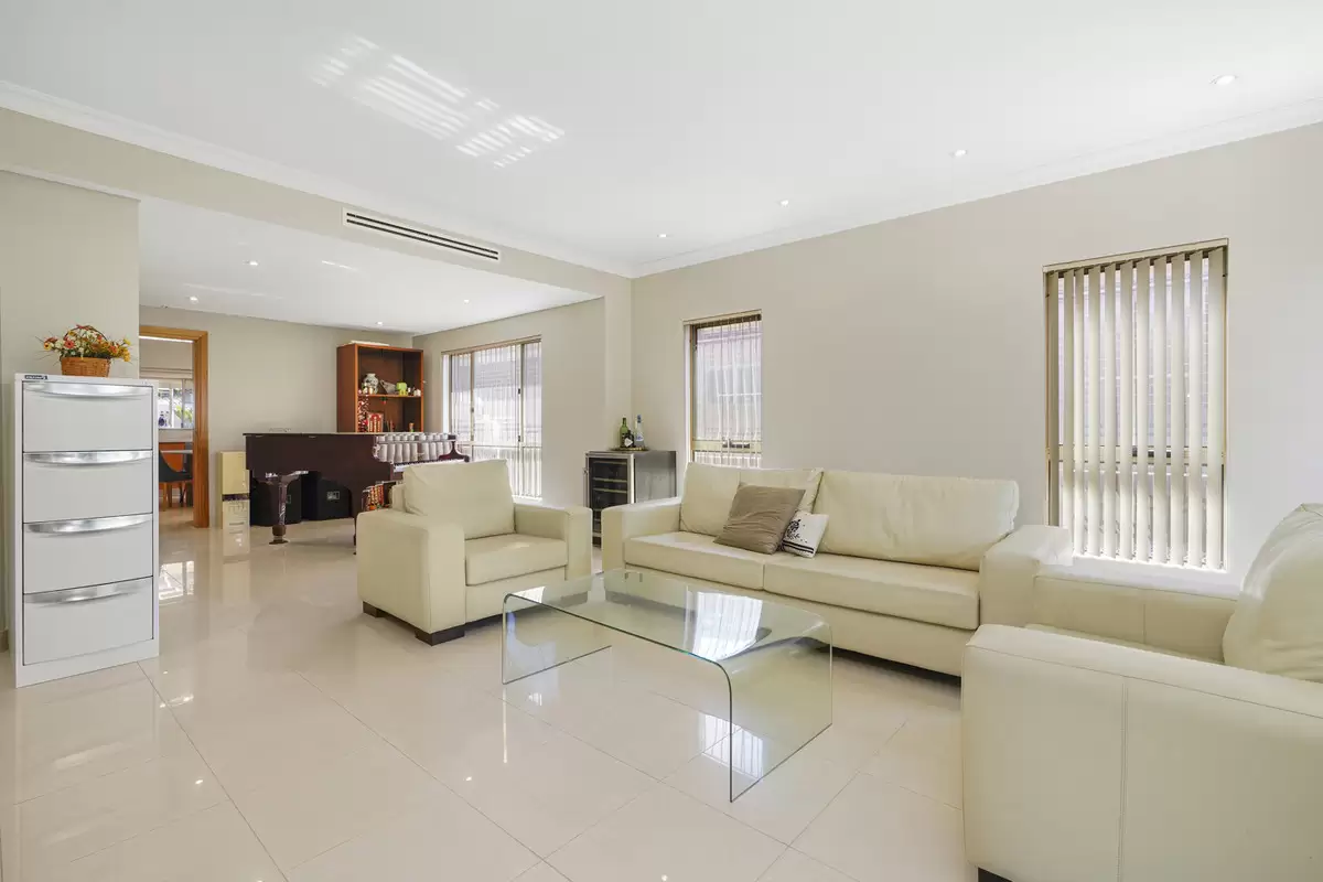 9 Tavistock Street, Croydon Park Sold by Rich & Oliva - image 4