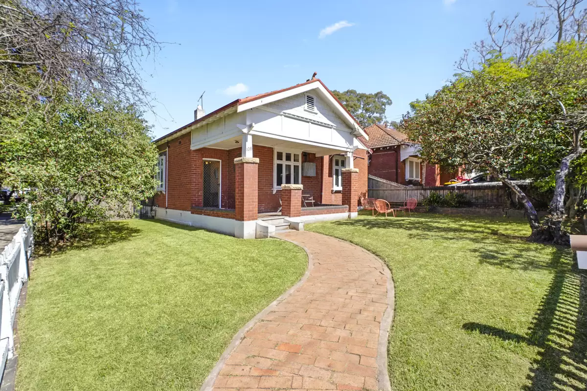 108 Thomas Street, Croydon Sold by Rich & Oliva - image 2