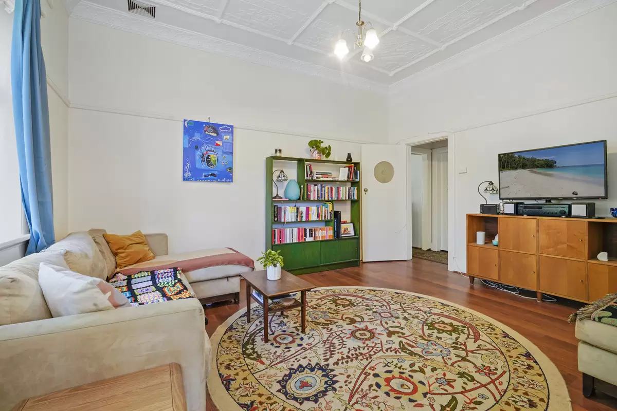 108 Thomas Street, Croydon Sold by Rich & Oliva - image 4