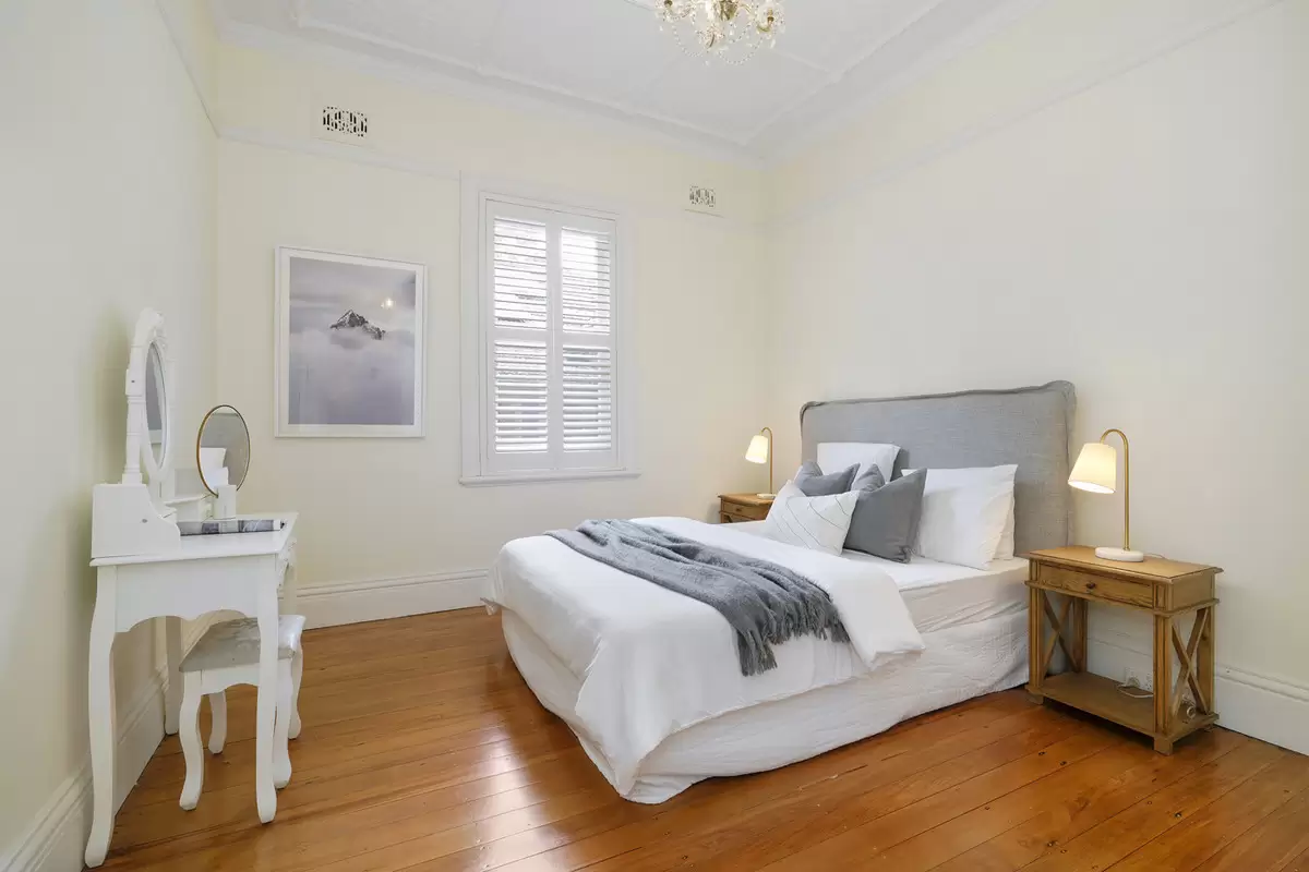 9 Lea Street, Croydon Sold by Rich & Oliva - image 6