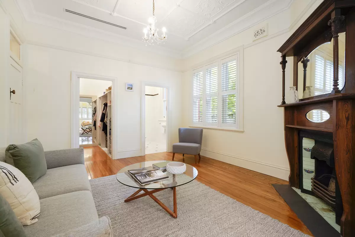 9 Lea Street, Croydon Sold by Rich & Oliva - image 4