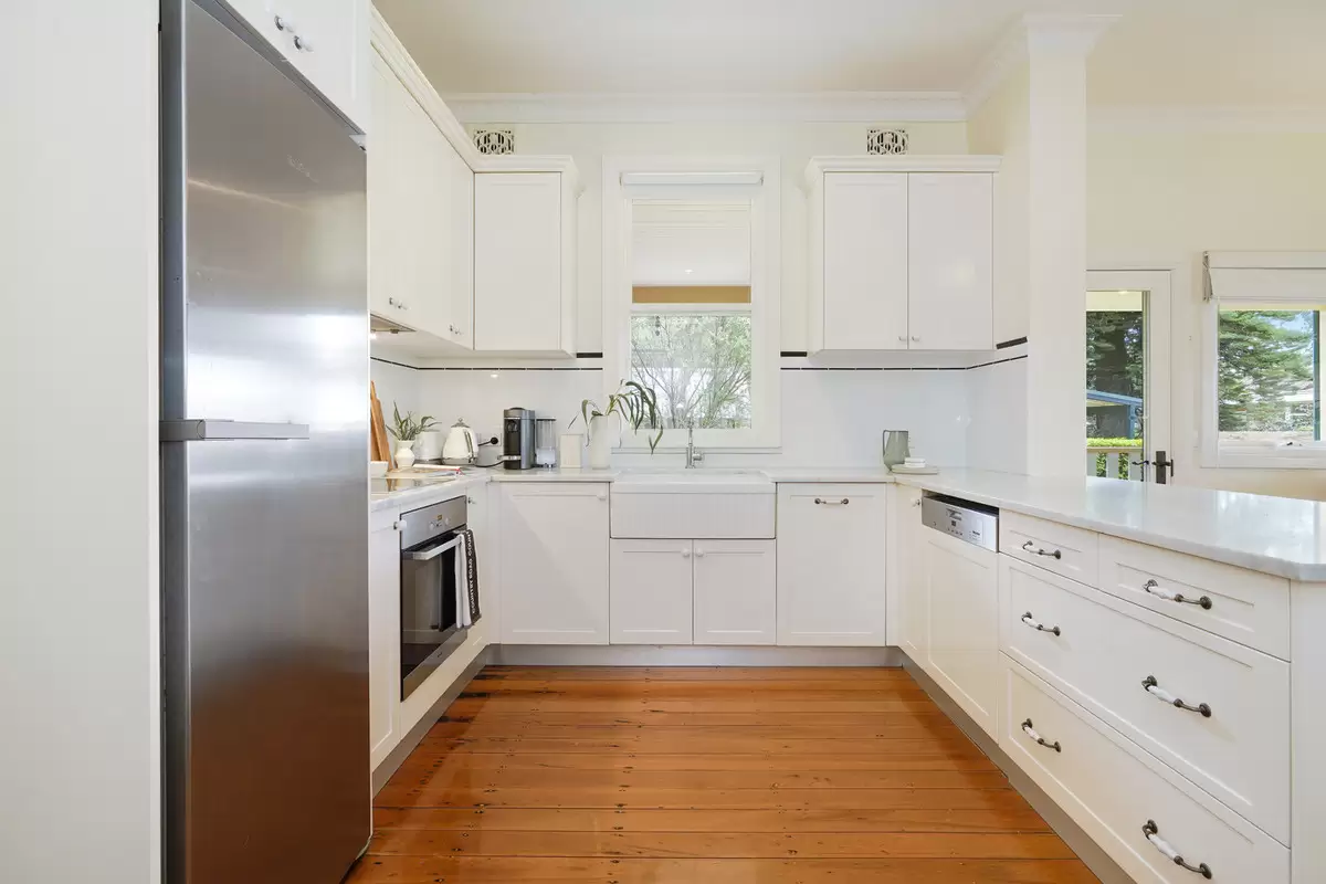 9 Lea Street, Croydon Sold by Rich & Oliva - image 8