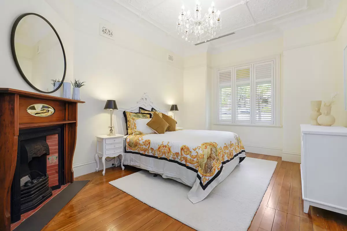 9 Lea Street, Croydon Sold by Rich & Oliva - image 3
