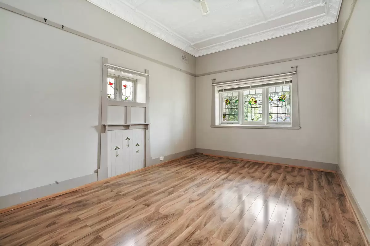 15 Oak Street, Ashfield Sold by Rich & Oliva - image 6