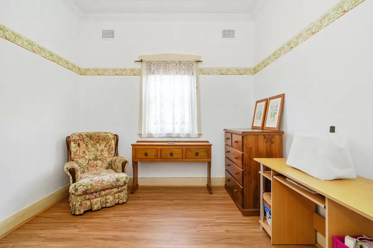 5 Windsor Avenue, Croydon Park Sold by Rich & Oliva - image 8