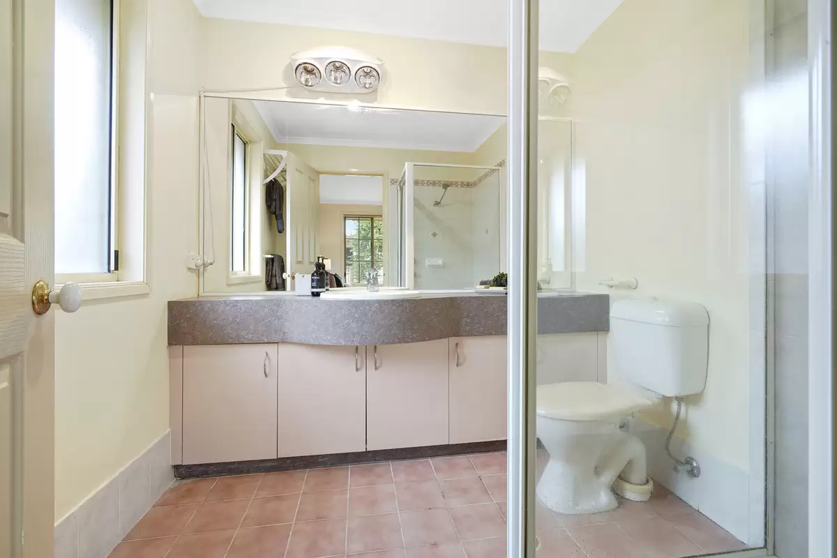 11 Carlyle Street, Enfield Sold by Rich & Oliva - image 4