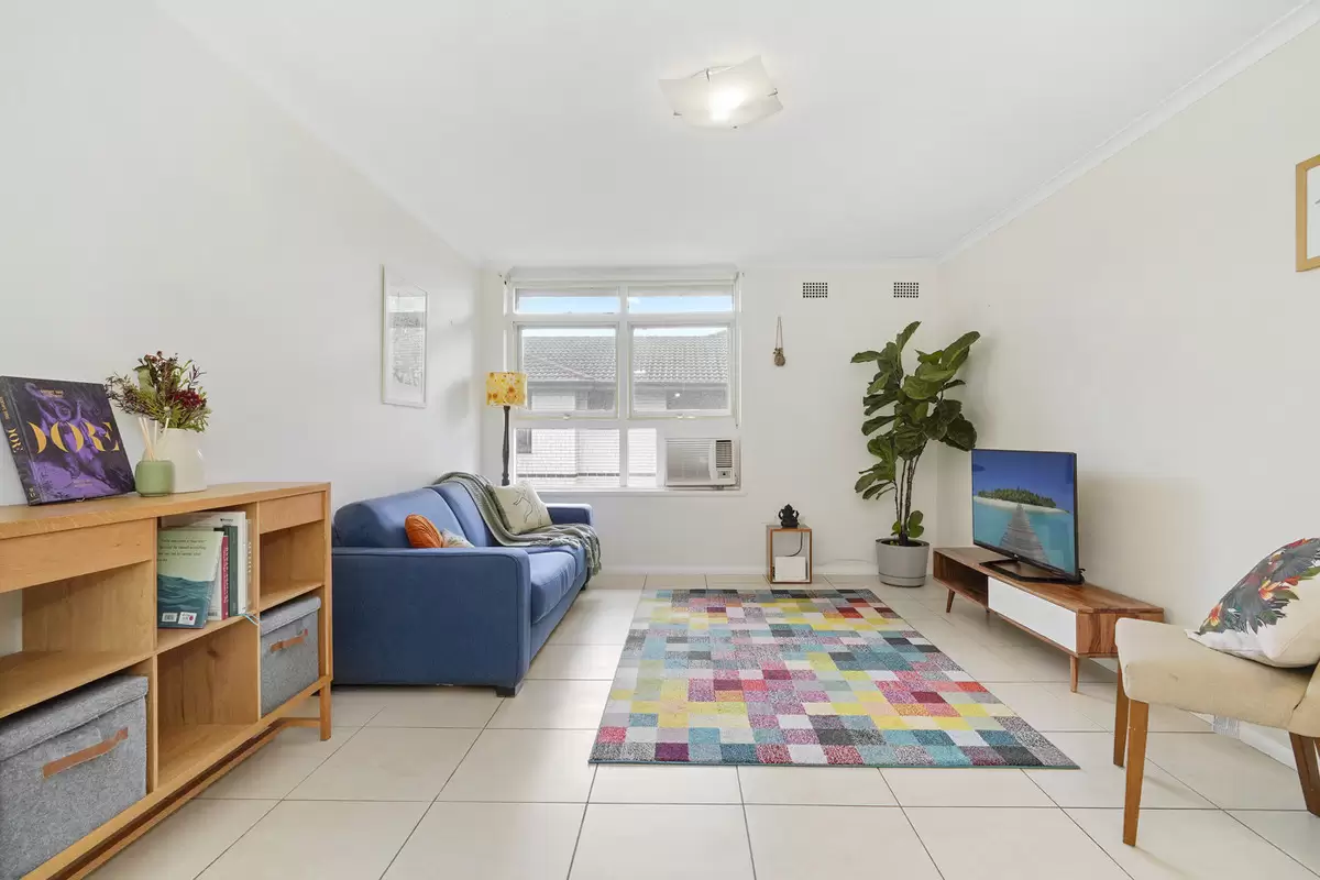 8/24 Clyde Street, Croydon Park Sold by Rich & Oliva - image 2