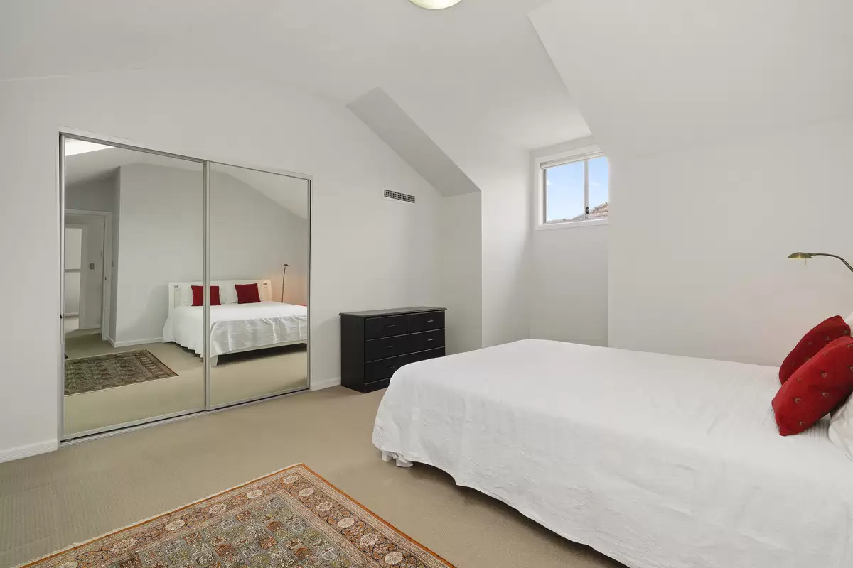 3/7 Cheltenham Road, Croydon Sold by Rich & Oliva - image 8