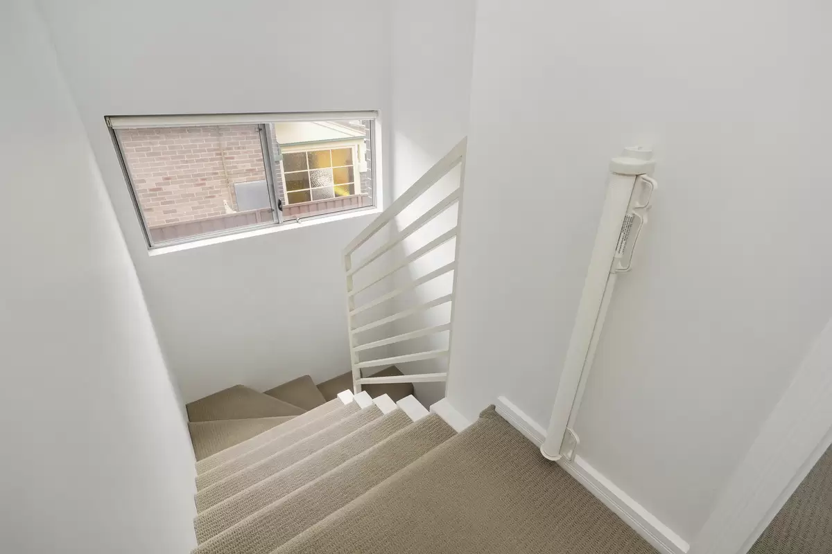 3/7 Cheltenham Road, Croydon Sold by Rich & Oliva - image 4