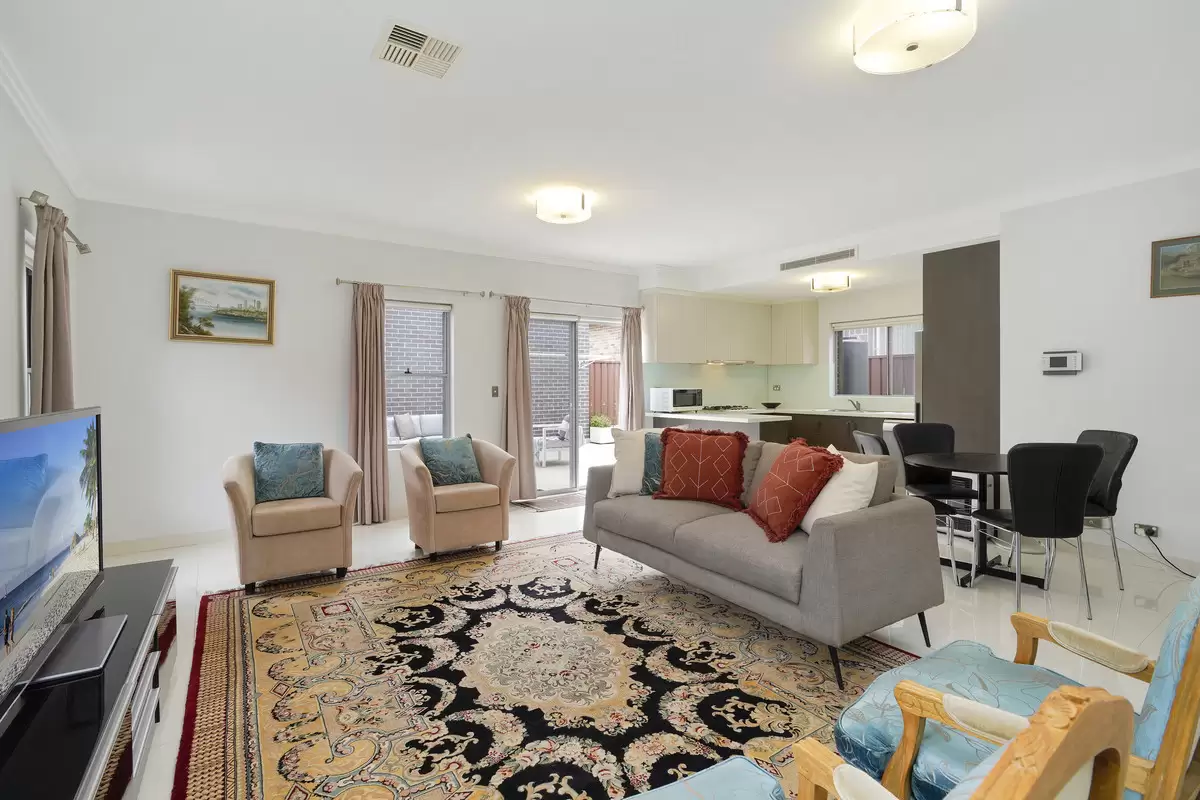3/7 Cheltenham Road, Croydon Sold by Rich & Oliva - image 2