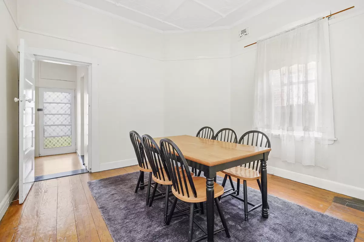 12 Forbes Street, Croydon Park Sold by Rich & Oliva - image 6