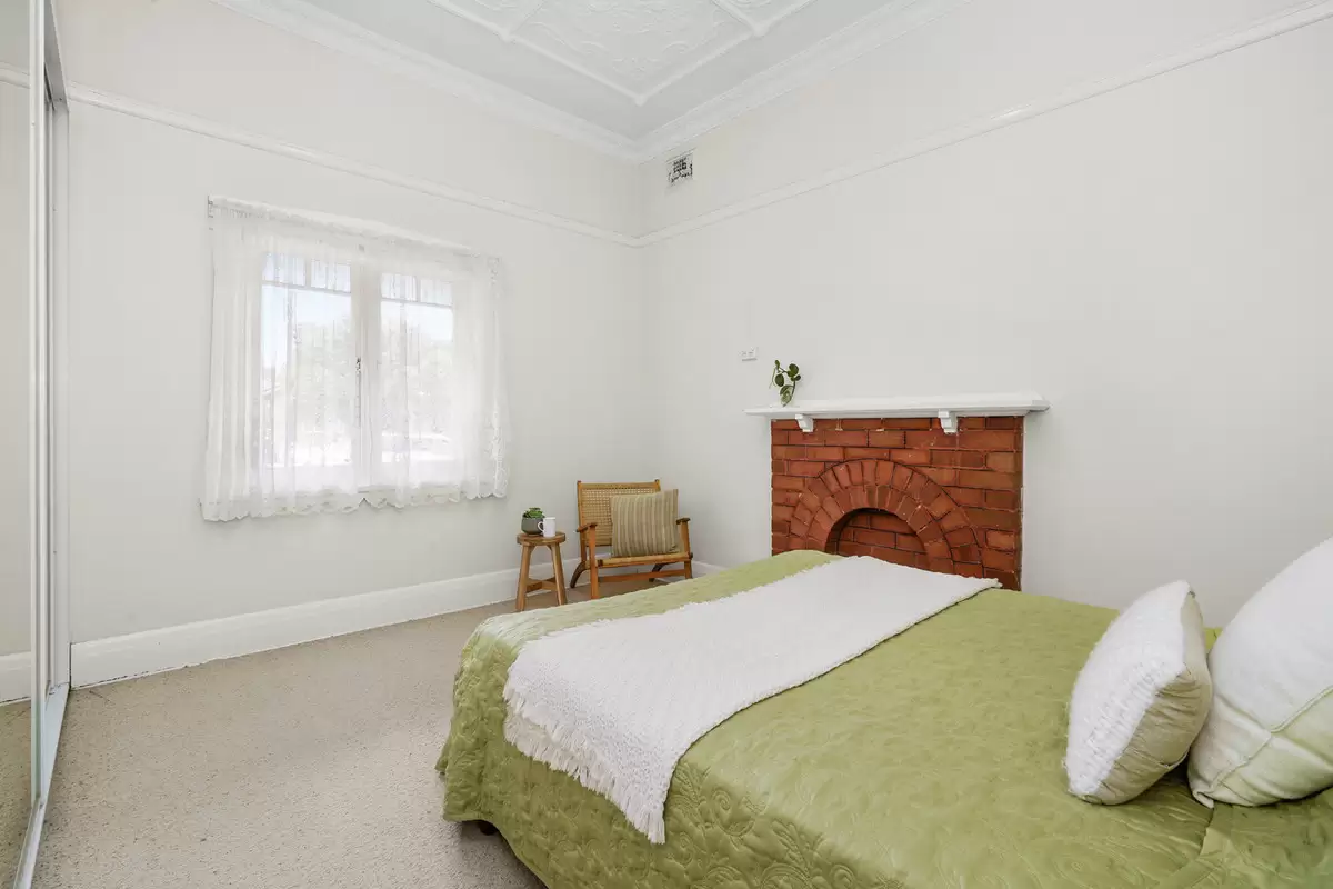 12 Forbes Street, Croydon Park Sold by Rich & Oliva - image 2