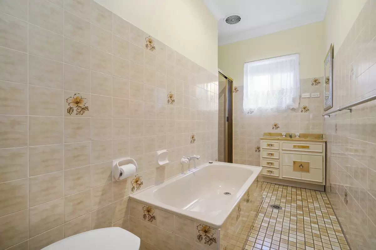 3 Church Street, Burwood Sold by Rich & Oliva - image 7
