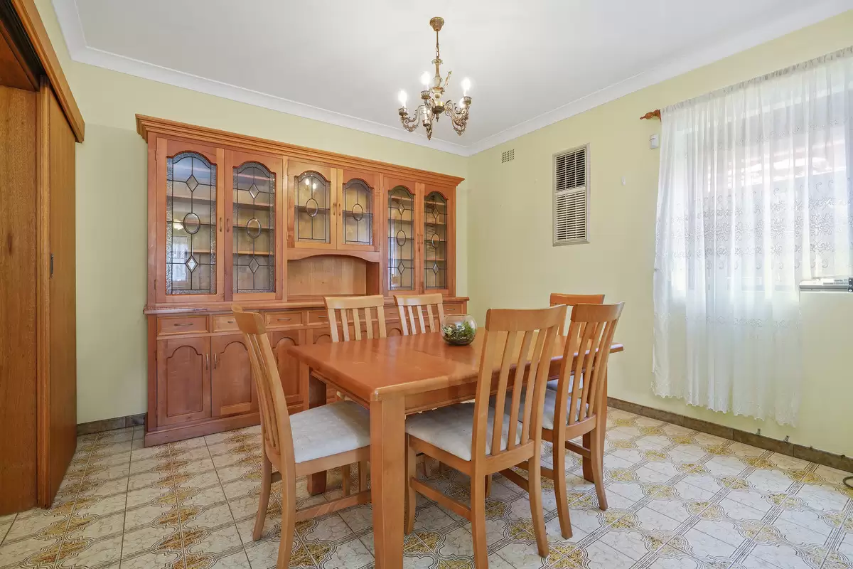 3 Church Street, Burwood Sold by Rich & Oliva - image 6