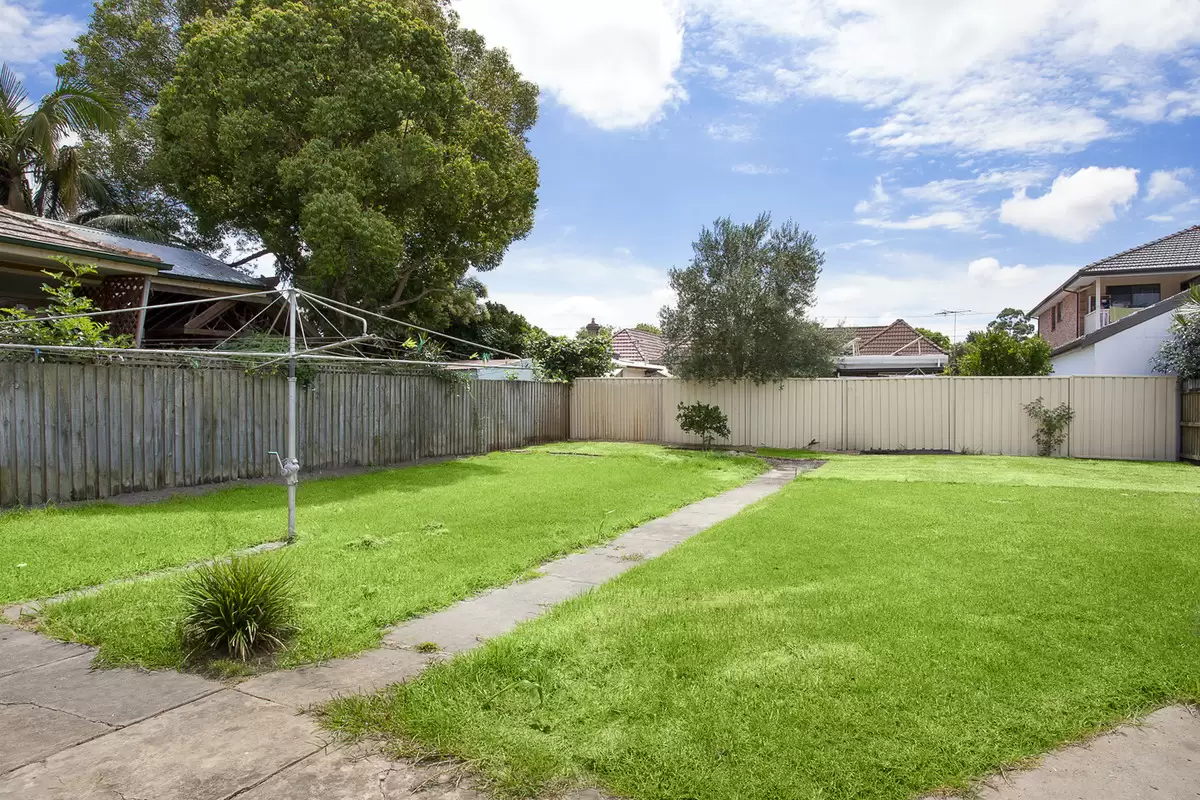 58 Holborow Street, Croydon Sold by Rich & Oliva - image 8