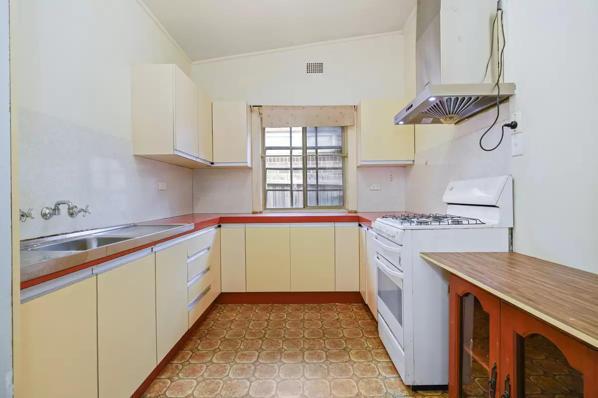 3 Roslyn Street, Ashbury Sold by Rich & Oliva - image 7