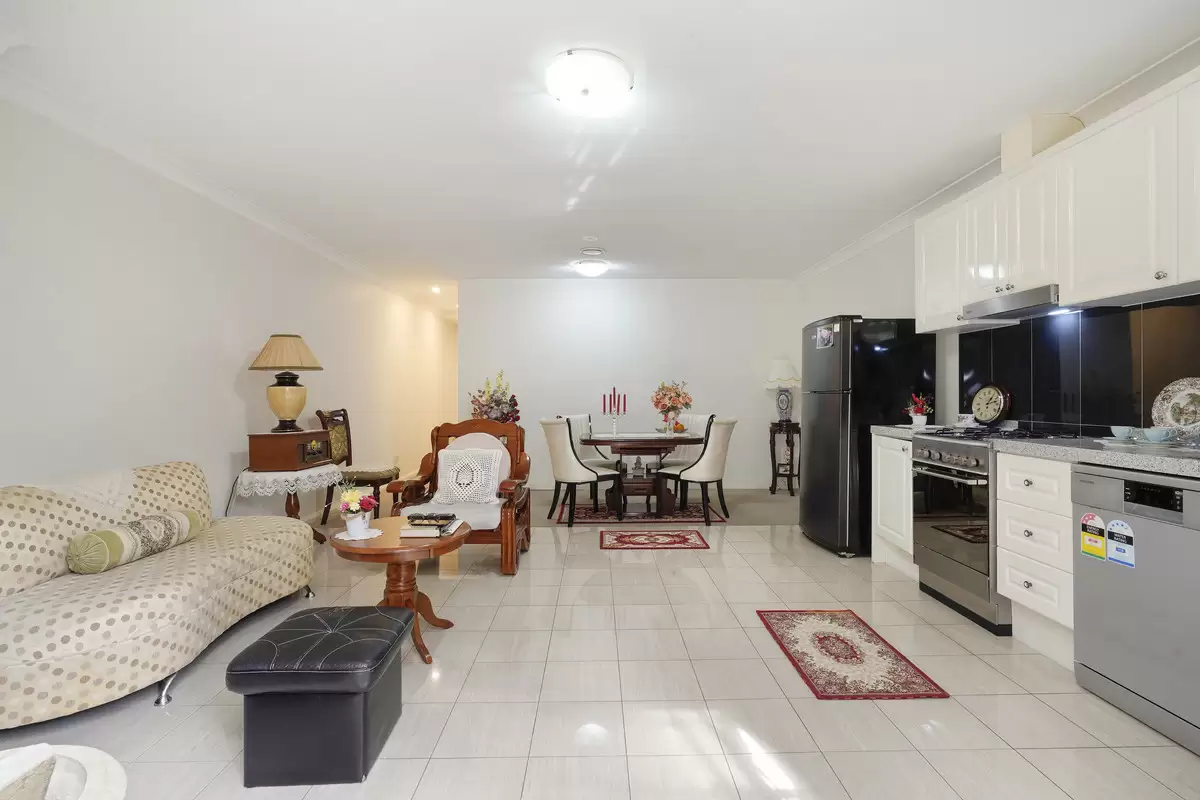 37/94 Beamish Street, Campsie Sold by Rich & Oliva - image 3