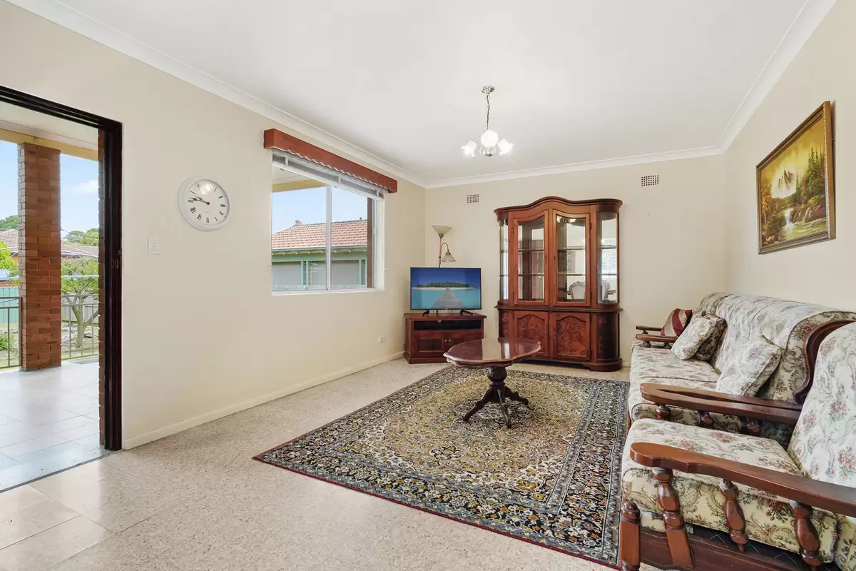89 Greenhills Street, Croydon Park Sold by Rich & Oliva - image 5