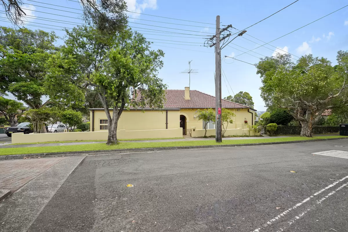 193 Holden Street, Ashbury Sold by Rich & Oliva - image 2