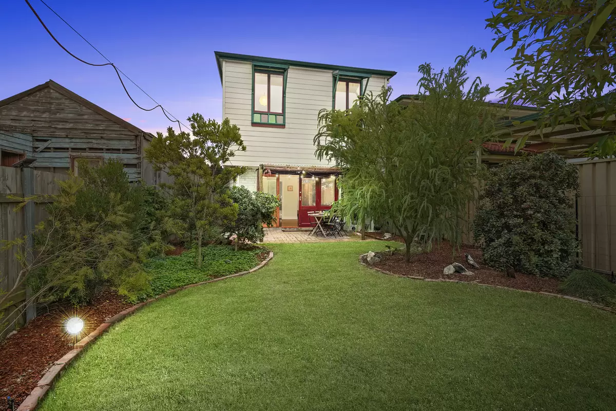 52 Heighway Avenue, Croydon Sold by Rich & Oliva - image 13