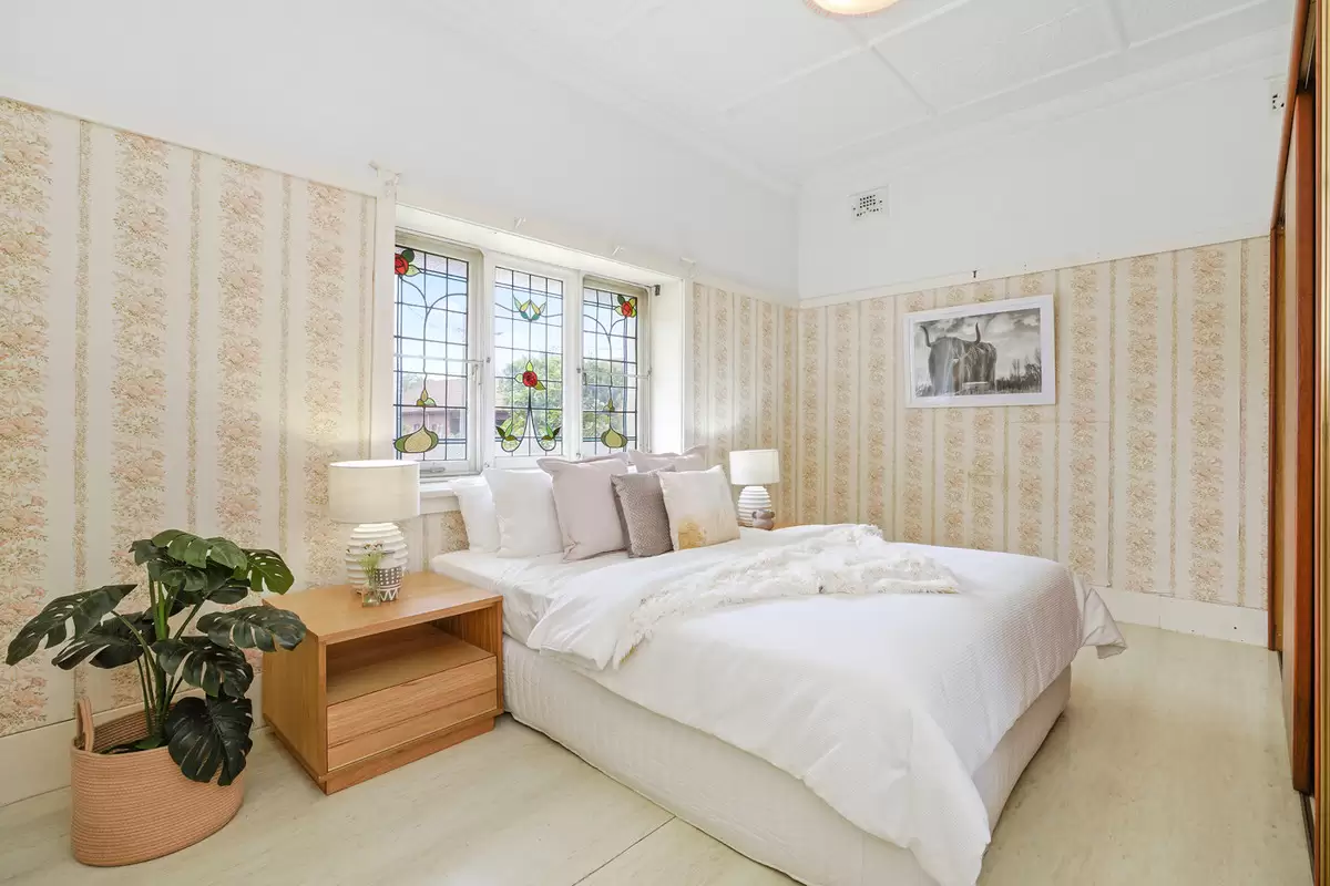 15 Goodlet Street, Ashbury Sold by Rich & Oliva - image 2