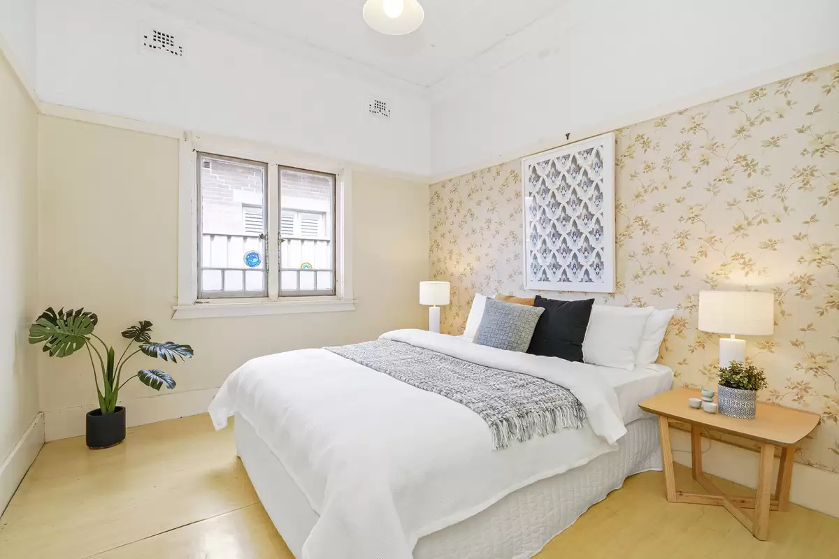 15 Goodlet Street, Ashbury Sold by Rich & Oliva - image 3