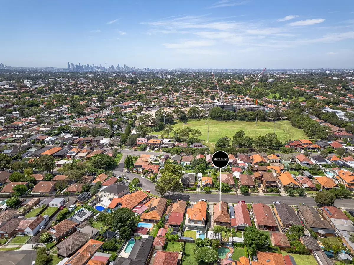15 Goodlet Street, Ashbury Sold by Rich & Oliva - image 12
