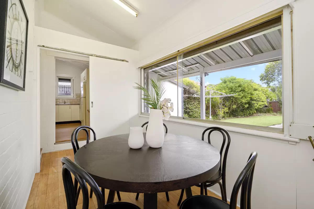 82 King Street, Ashbury Sold by Rich & Oliva - image 8