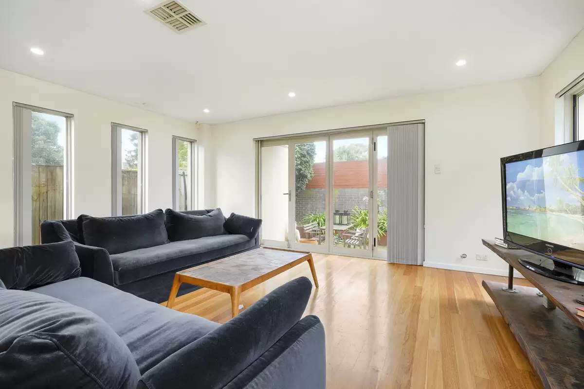 6 President Street, Croydon Park Sold by Rich & Oliva - image 3