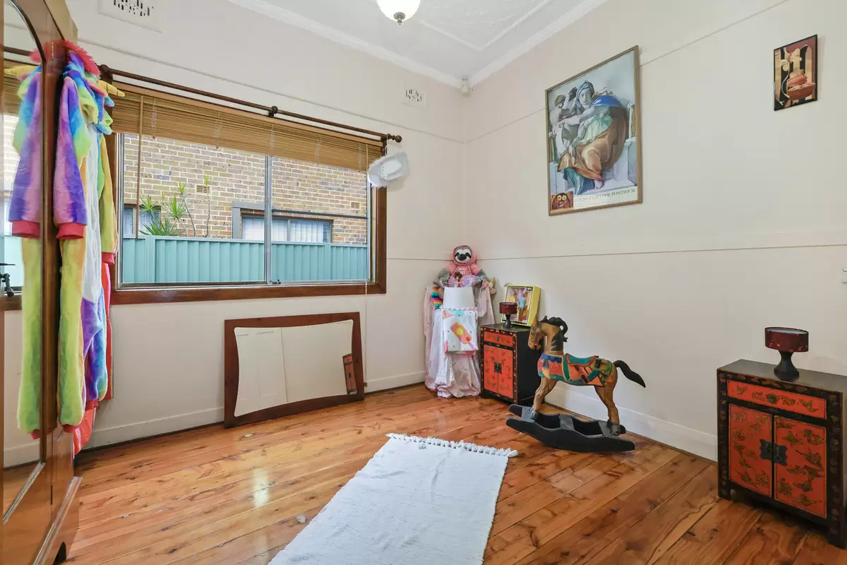 21 Windsor Avenue, Croydon Park Sold by Rich & Oliva - image 5