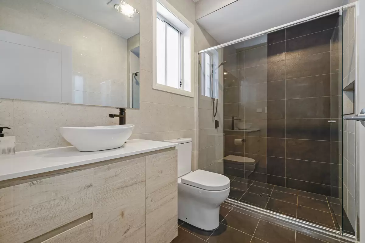 18 Mina Rosa Street, Enfield Sold by Rich & Oliva - image 10