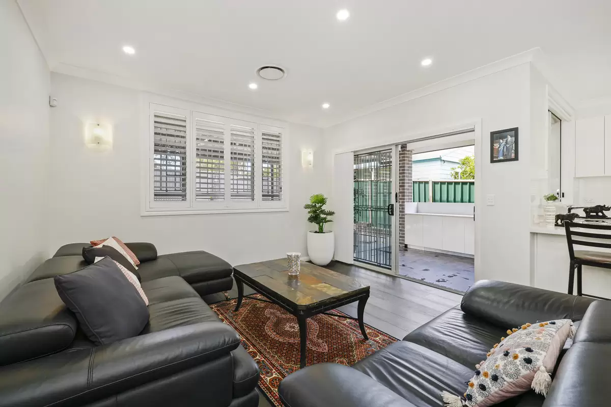 18 Mina Rosa Street, Enfield Sold by Rich & Oliva - image 5