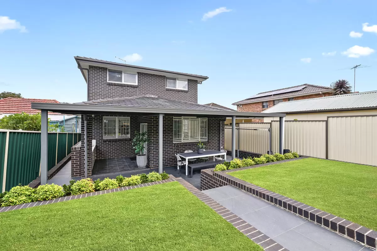 18 Mina Rosa Street, Enfield Sold by Rich & Oliva - image 16