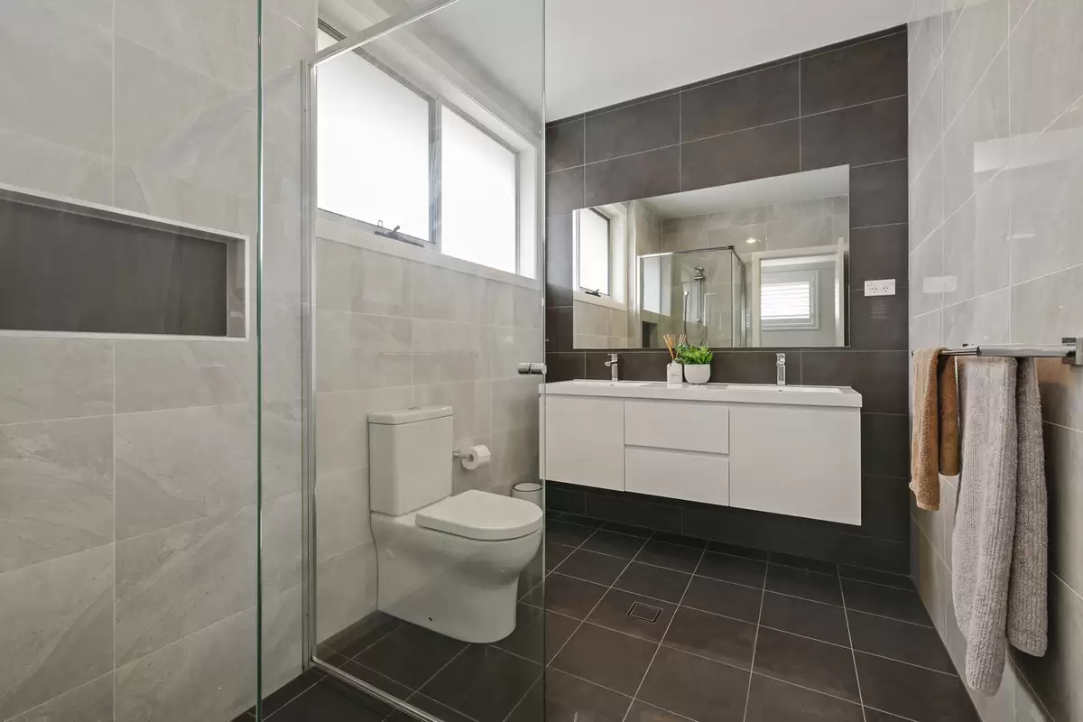 18 Mina Rosa Street, Enfield Sold by Rich & Oliva - image 7